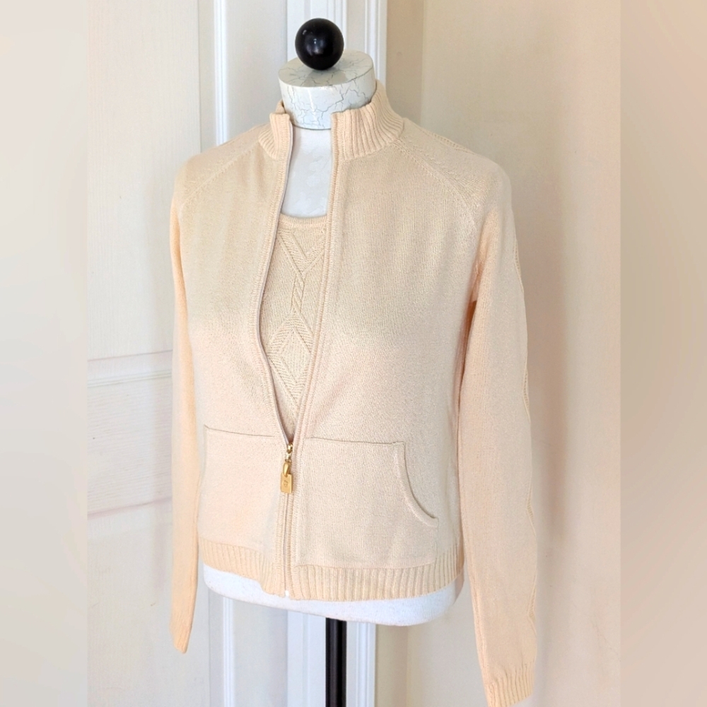St.John Sport Delicate Butter Cream 2 Piece Twin-set Knit Zip-Up Cardigan & Tank - Picture 3 of 9